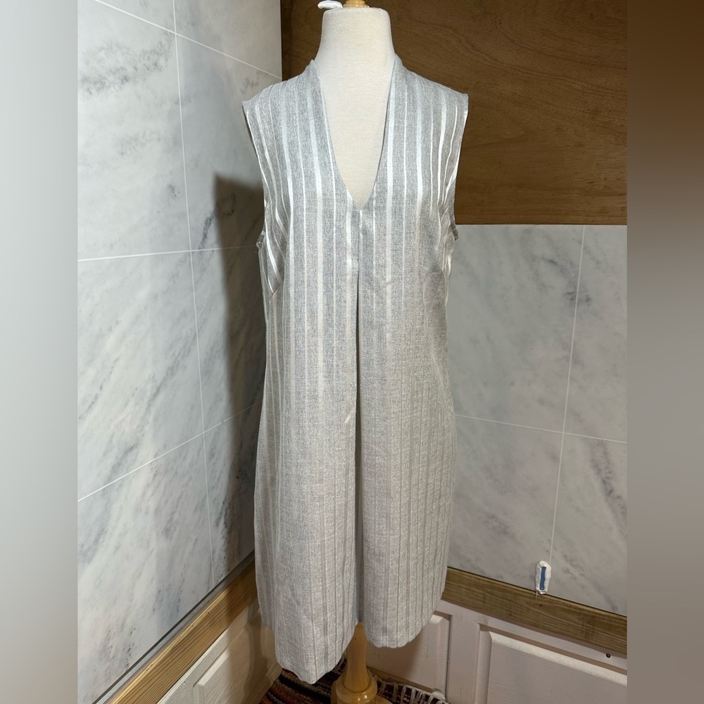😊NWT  connected apparel Sleeveless Stripe linen Dress with 2 pockets size 10